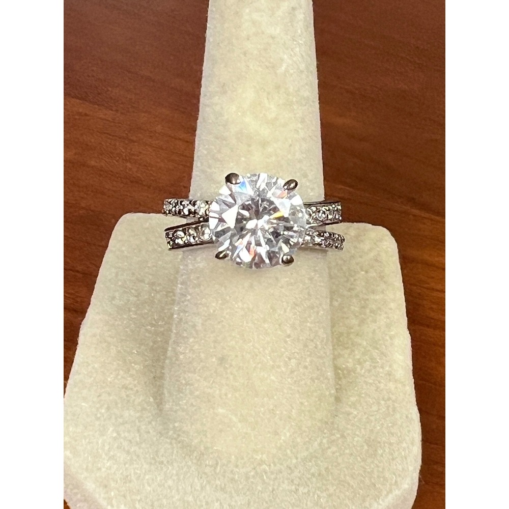 Round Brilliant Cut CZ Split Shank Engagement Ring Silver Tone Size 5.5